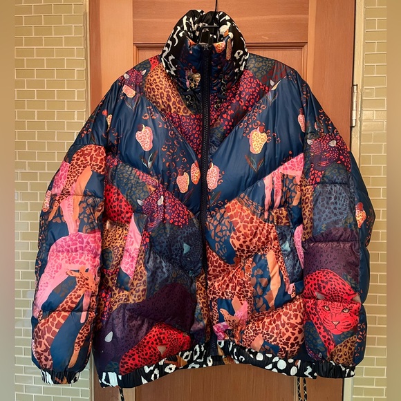 FARM Rio Printed Reversible Puffer Jacket Size S ⛷️